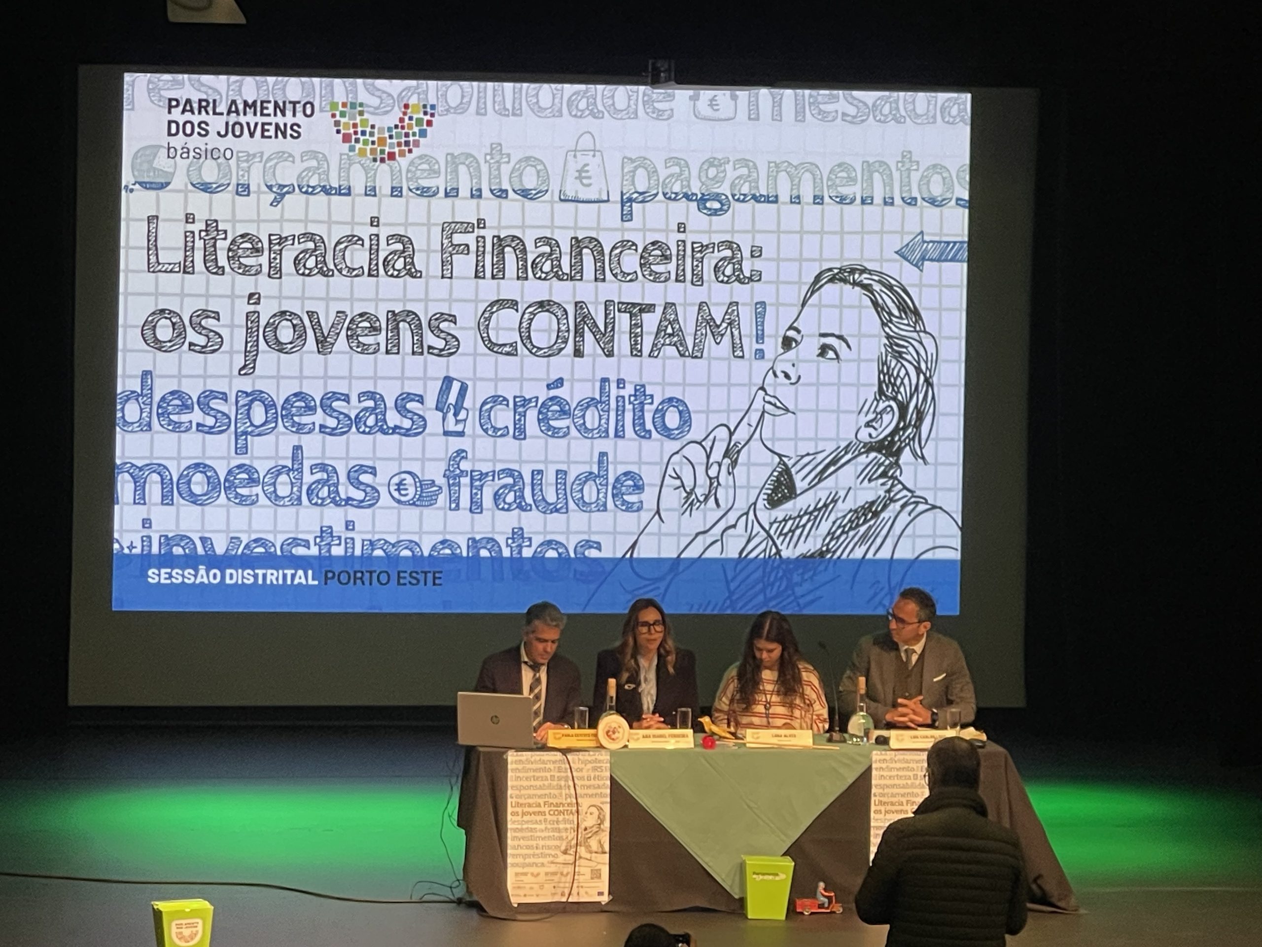 Sessão Distrital do Parlamento dos Jovens