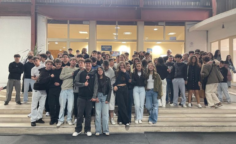 Alunos do AE Frazão Premiados na Final do Capital do Móvel Tech Challenge